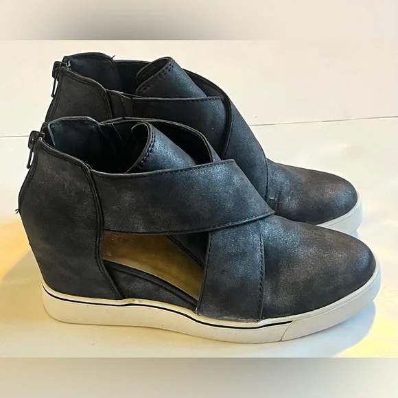 Maurices Gloria Open Side Wedge Women's Black Sparkle Sneakers Size 6.5 - Picture 1 of 16